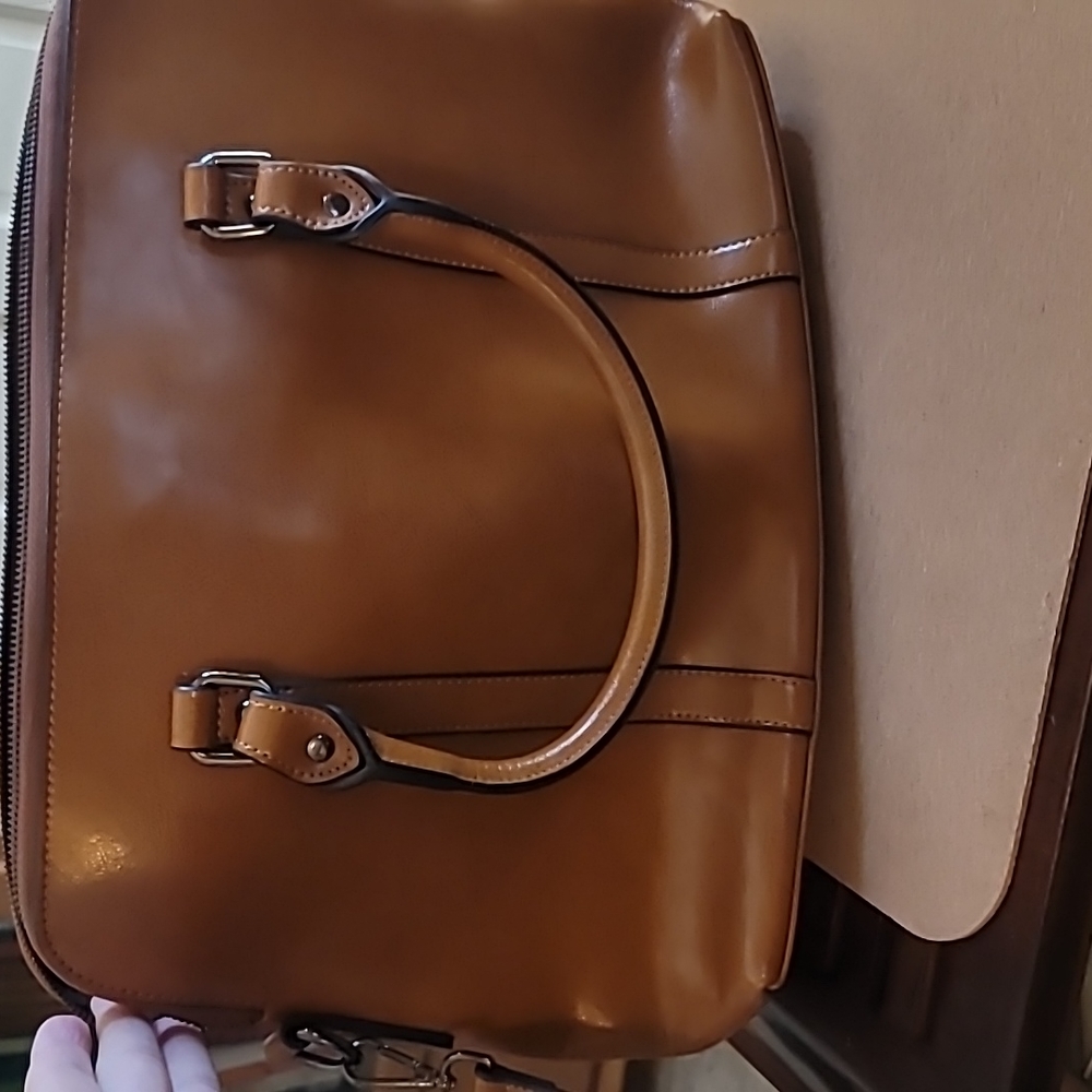 Tan handbag - Picture 3 of 4